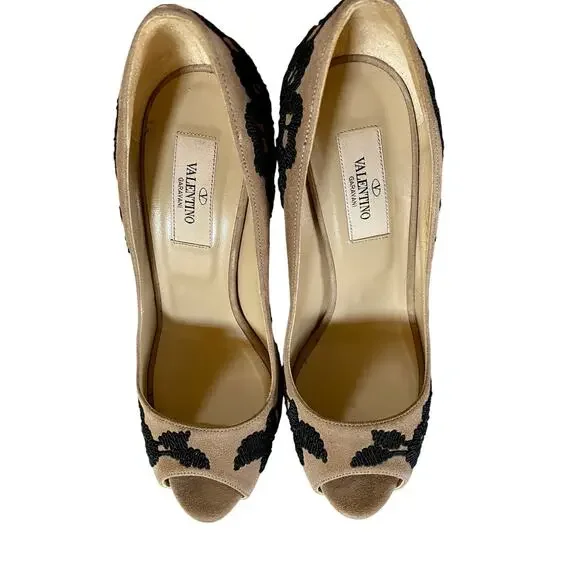Valentino Garavani Suede Lace Peep Toe Heels 37 Nude Black Floral Embroidery - Picture 5 of 13
